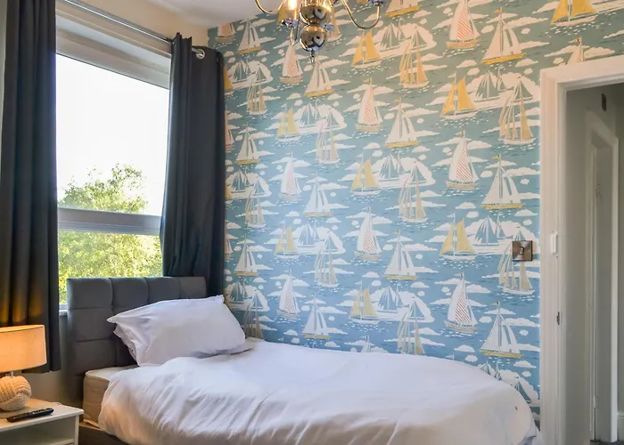 Ellis House Hébergement de vacances *